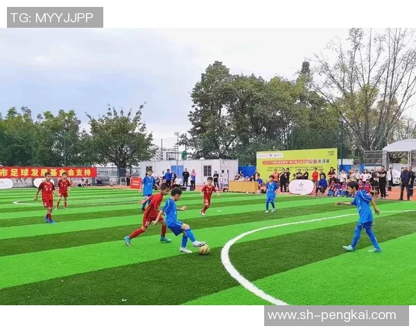 中国业余足球明星队携手打造足球梦想助力青少年成长与发展