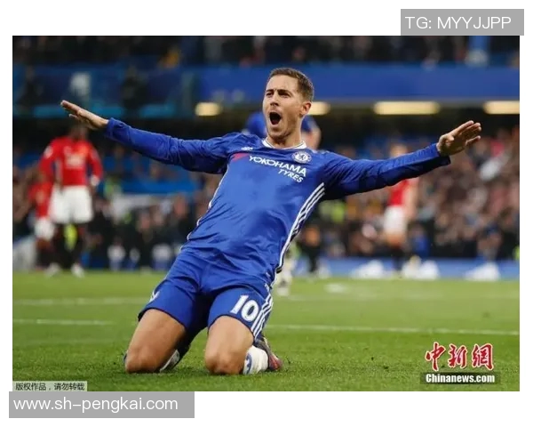 当今足坛人气最高的足球明星盘点与他们的传奇故事 当今足坛人气最高的足球明星盘点与他们的传奇故事