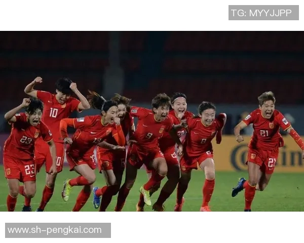 成熟足球明星女生的魅力与风采展现如何影响年轻一代的运动热情与追求