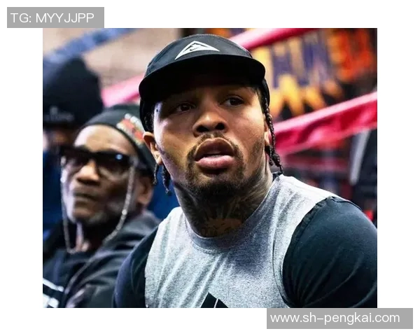 戴维斯头像足球明星的崛起与影响力分析